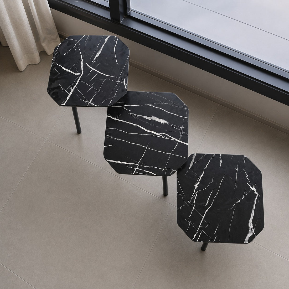 3 Piece Nesting Side Table Set with Wooden Top Aluminum Legs Modern Living Room Coffee Tables