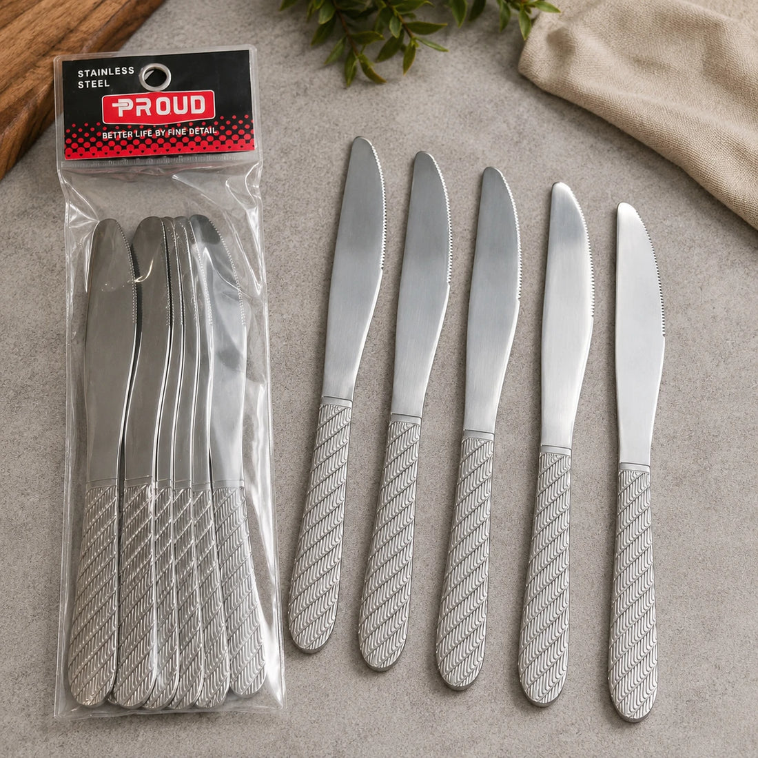 Stainless Steel Dinner Knife Set of 6 Serrated Table Knives