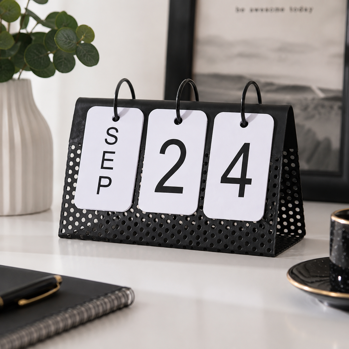 Reusable Desktop Memo Note Holder with Durable Iron Base and Thick Paper – Black