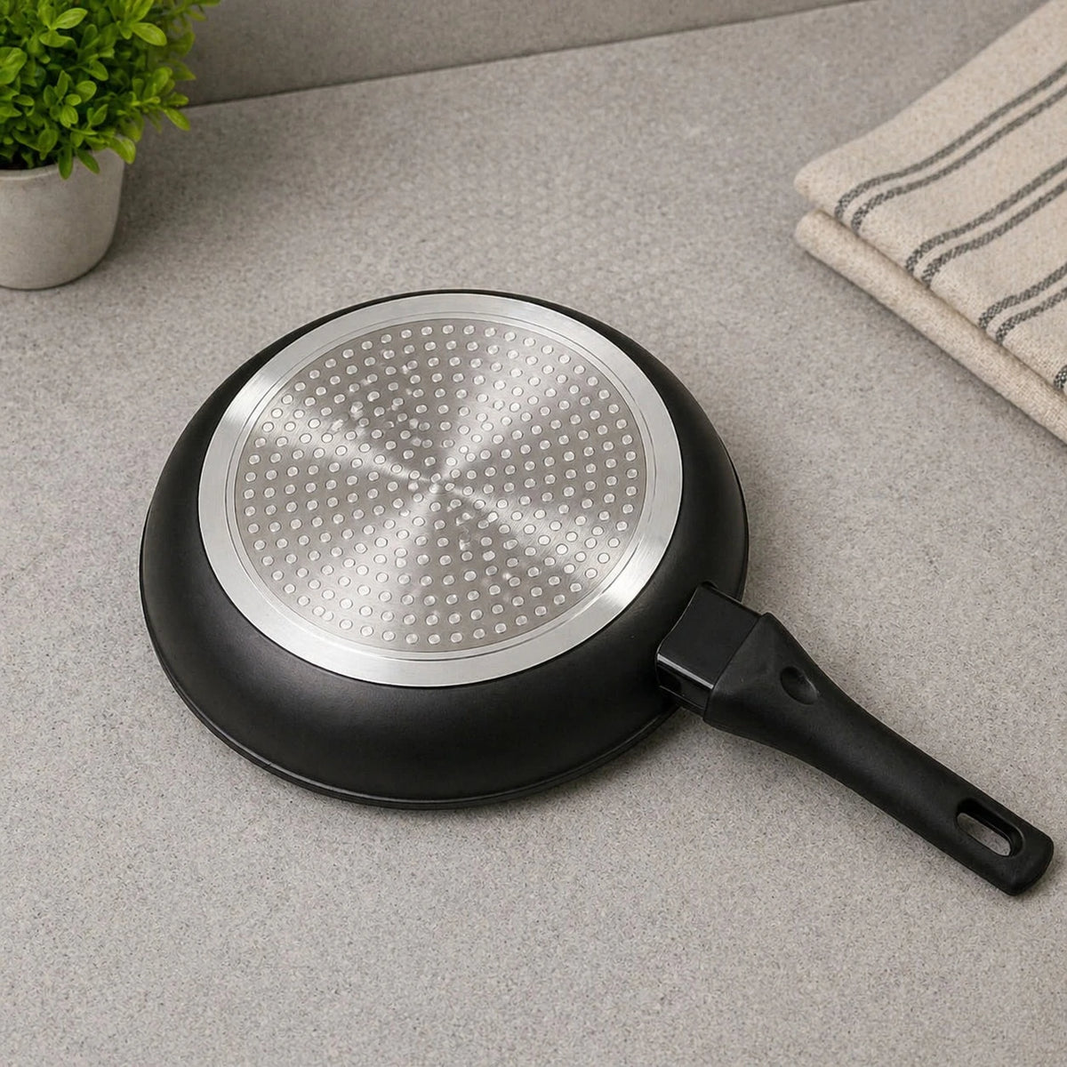 24 cm Aluminum Cookware Frying Pan Granite Coating Non Stick 4mm Thick Cooking Pan