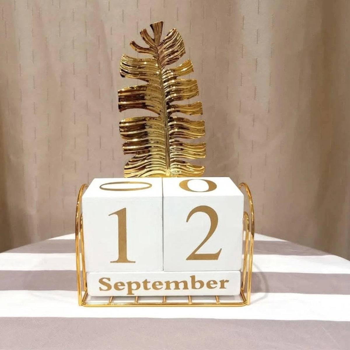 Golden Leaf Desk Calendar