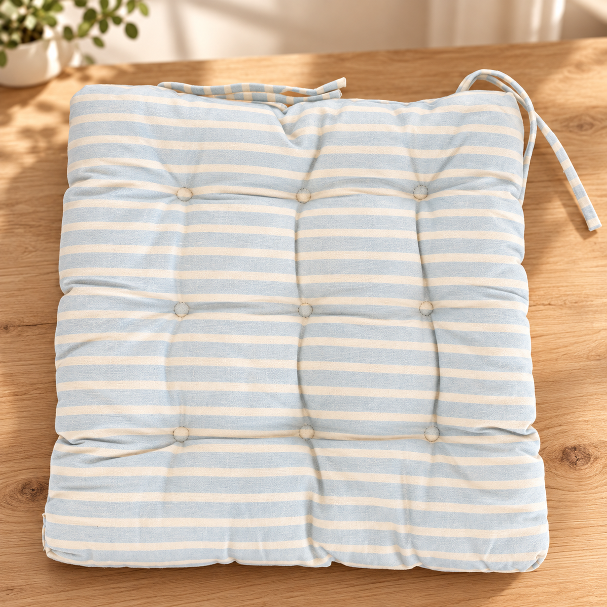 Soft Tufted Chair Seat Cushion with Secure Ties 40 x 40 cm