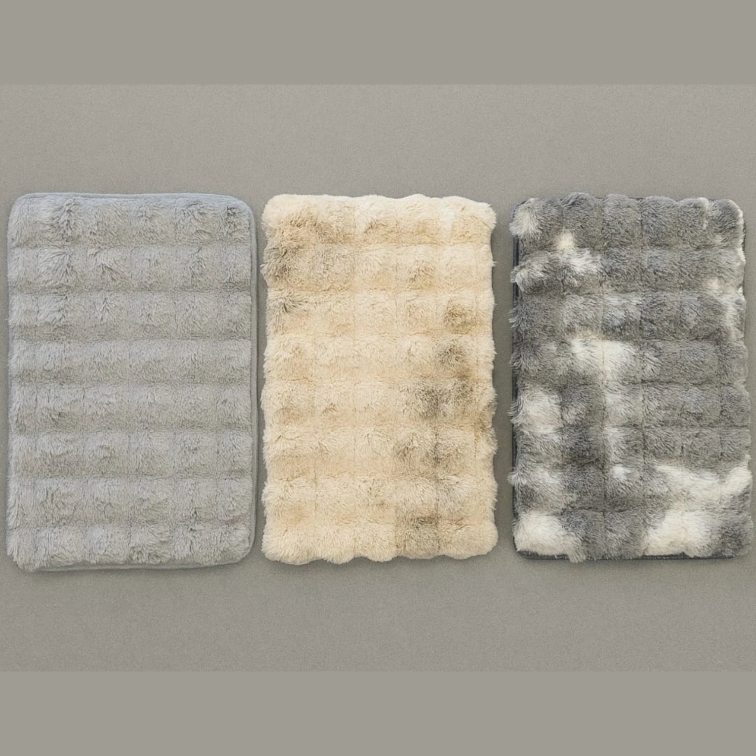 Luxury Bubble Plush Carpet 80×50 cm - Image 3