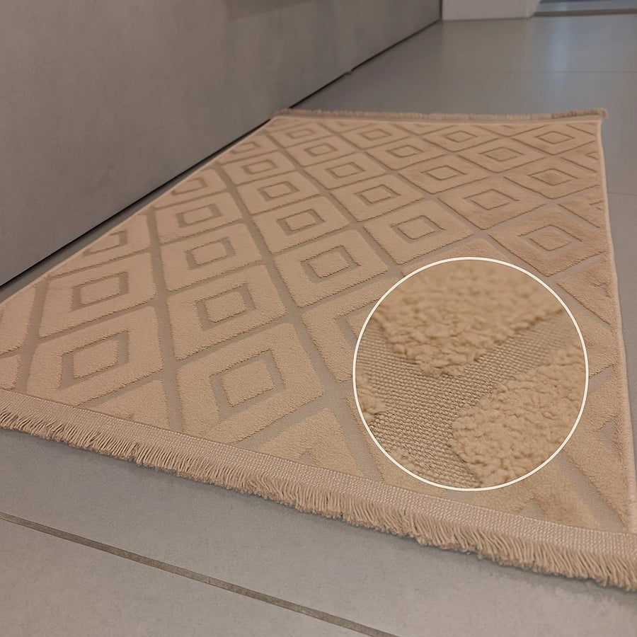 Geometric Pattern Carpet – 140×80 cm