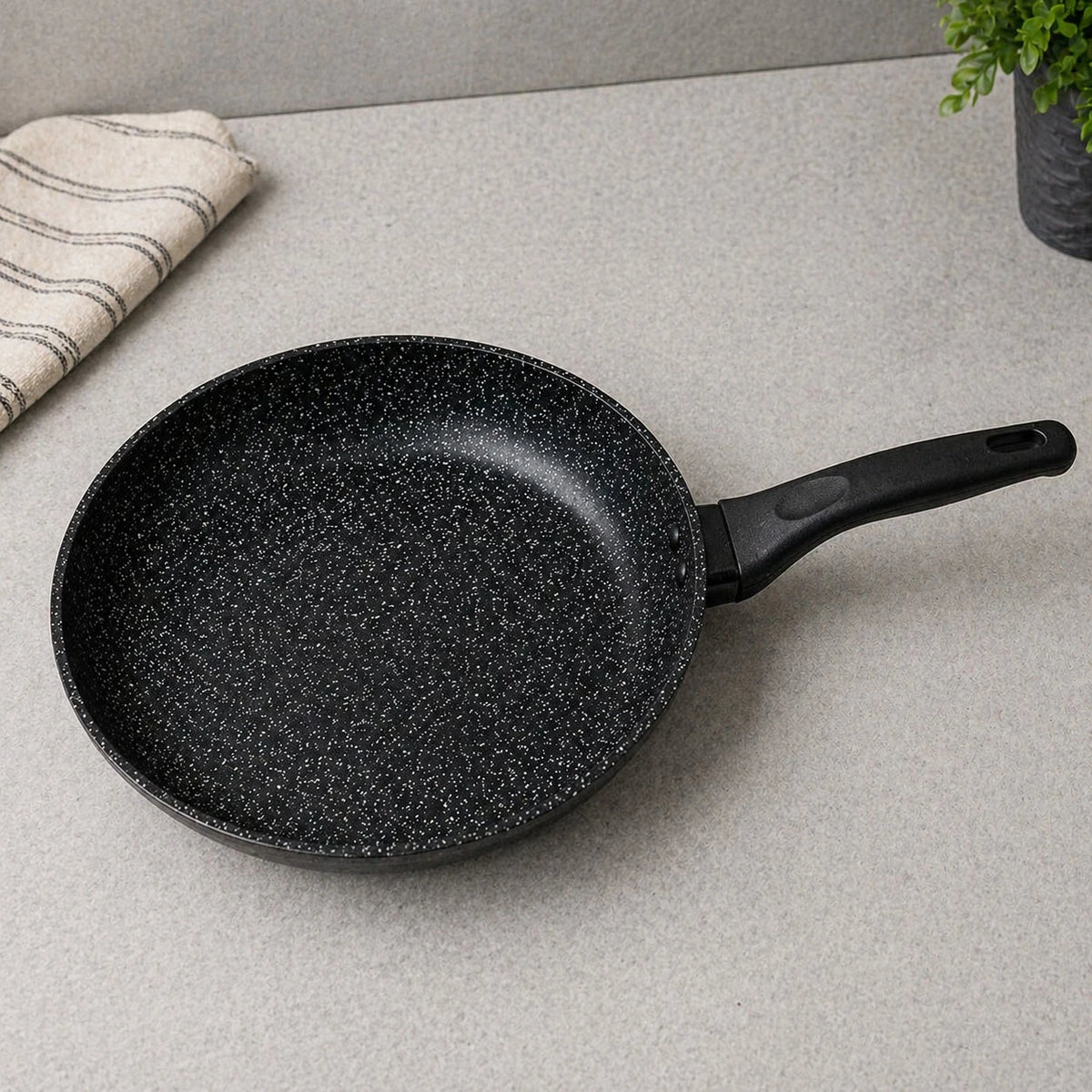 24 cm Aluminum Cookware Frying Pan Granite Coating Non Stick 4mm Thick Cooking Pan