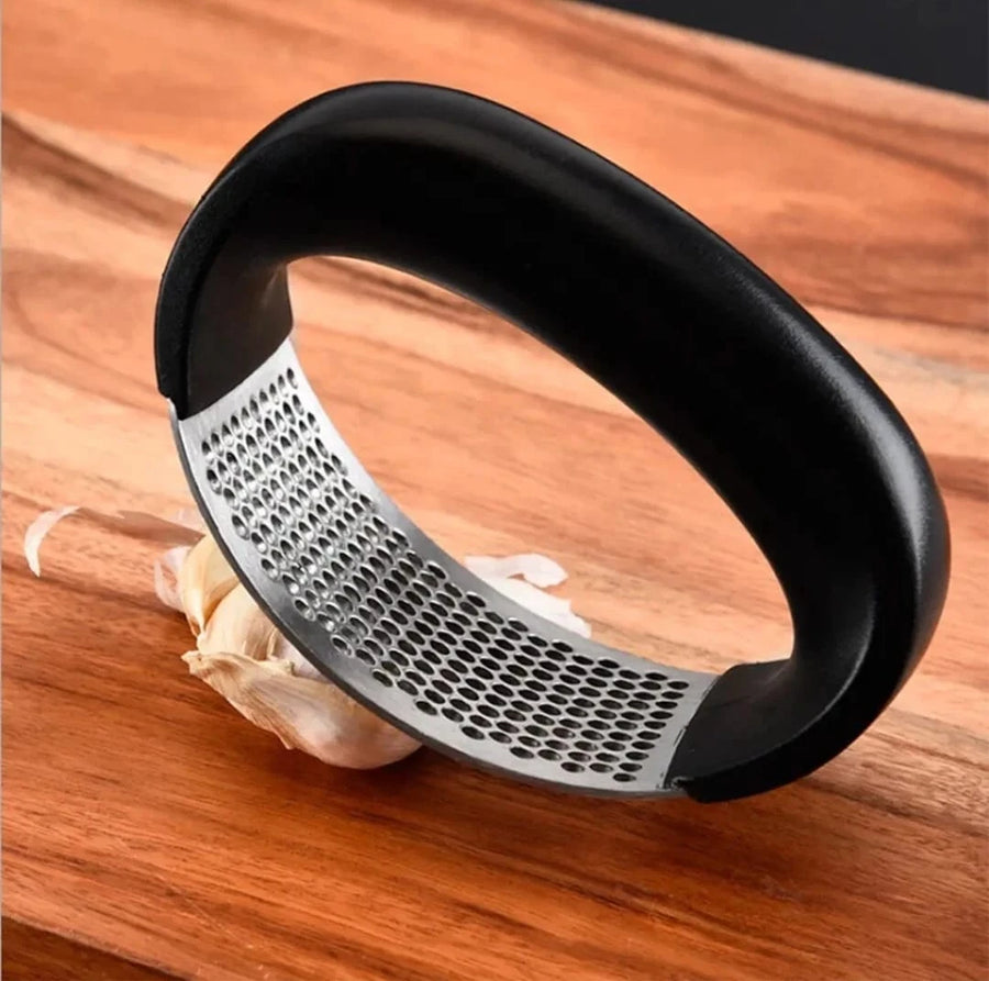 Easy Squeeze Garlic Mincer