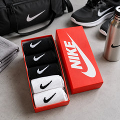 Nike Sports Socks 5 Pair Set Cotton Athletic Socks Breathable Everyday Training Socks Black & White