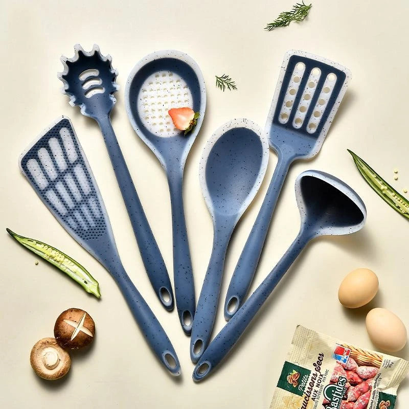 7 Pieces Silicone Kitchen Set - Image 1