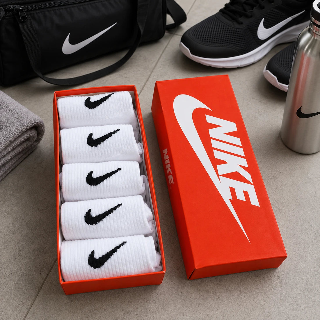 Nike Sports Socks 5 Pair Set Cotton Athletic Socks Breathable Everyday Training Socks White